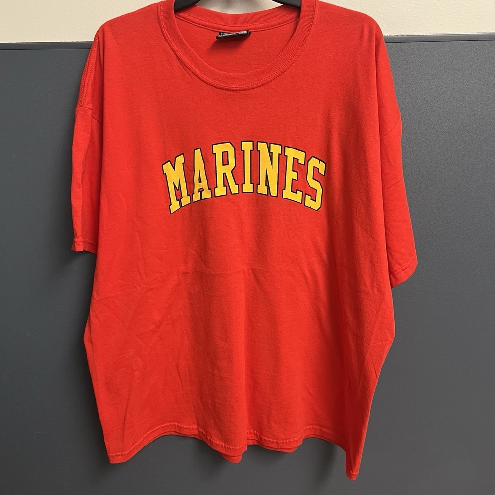 Steve & Batty's Marines Arc Spellout Short Sleeve Tee Men's XXL Red Yellow